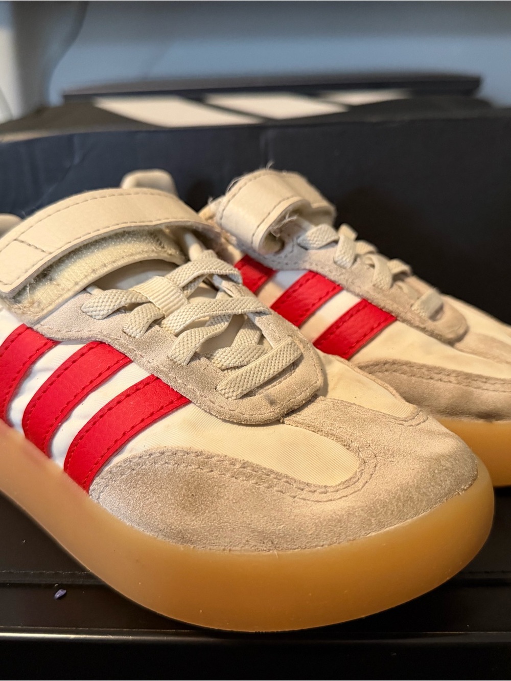 Kids Beige Adidas Sneakers with Red Stripes